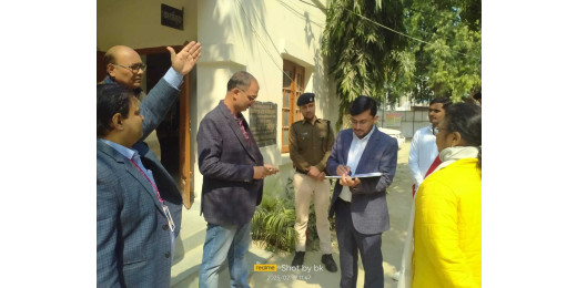 जिला प्रशासन ने मैट्रिक परीक्षा केंद्रों का किया निरीक्षण